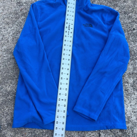 The North Face Men's Vibrant Blue Fleece Jacket - Picture 6 of 10